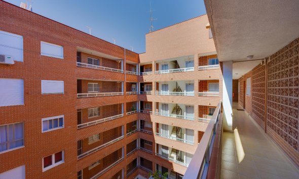 Reventa - Apartamento / Dúplex - Torrevieja - Playa del Acequión