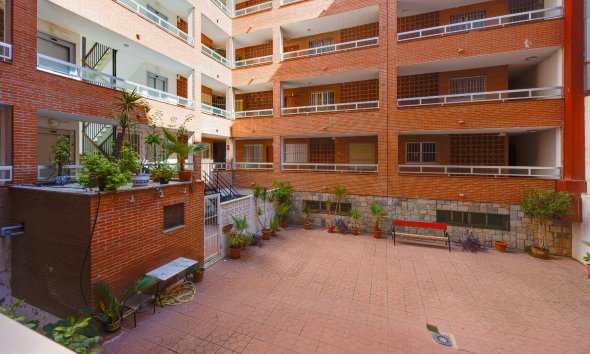Reventa - Apartamento / Dúplex - Torrevieja - Playa del Acequión