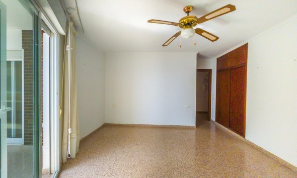 Reventa - Apartamento / Dúplex - Torrevieja - La Mata