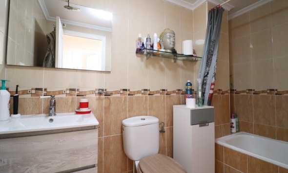 Reventa - Apartamento / Dúplex - Rojales - Los Palacios