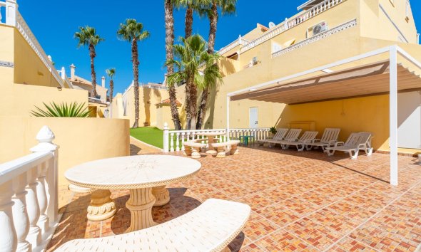 Resale - Townhouse / Terraced House - Orihuela Costa - Lomas de Campoamor
