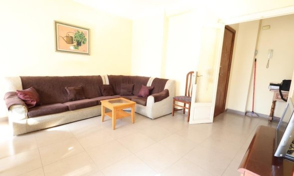 Resale - Apartment / Duplex - Torrevieja - Centro