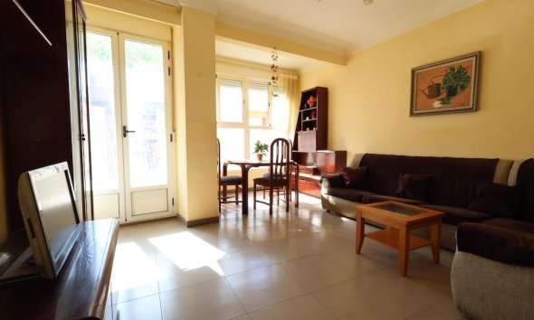 Resale - Apartment / Duplex - Torrevieja - Centro