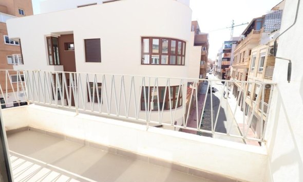 Resale - Apartment / Duplex - Torrevieja - Centro