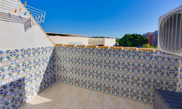 Reventa - Apartamento / Dúplex - Torrevieja - Playa del Acequión