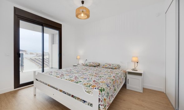 Reventa - Áticos - Orihuela - Villamartín