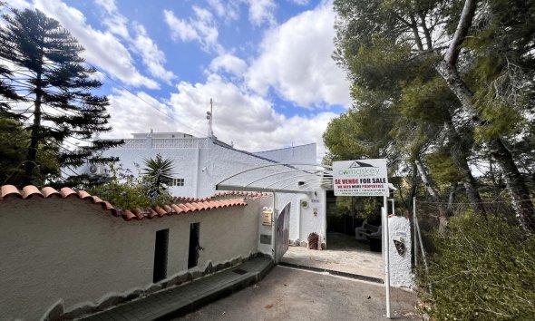 Reventa - Villa / Casa - Pinar de Campoverde