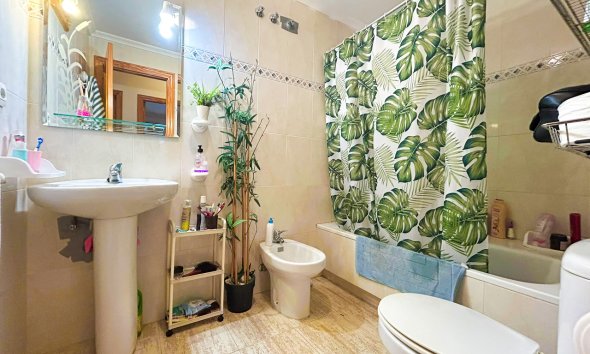 Reventa - Apartamento / Dúplex - Orihuela Costa - Mil Palmeras