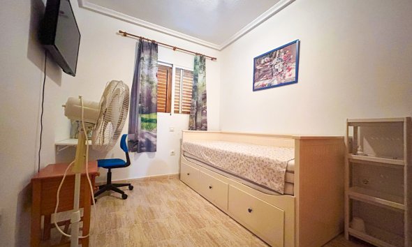 Reventa - Apartamento / Dúplex - Orihuela Costa - Mil Palmeras