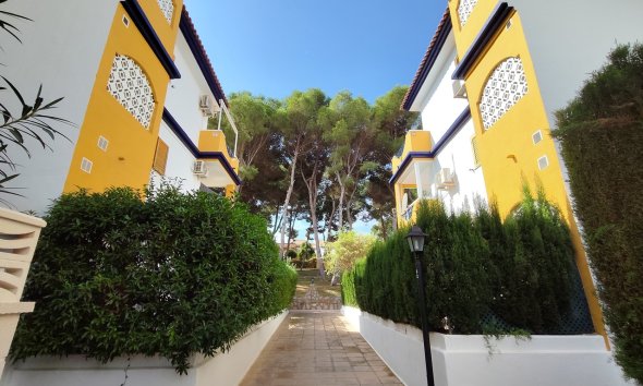 Reventa - Apartamento / Dúplex - Orihuela Costa - Mil Palmeras