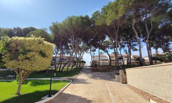 Reventa - Apartamento / Dúplex - Orihuela Costa - Mil Palmeras