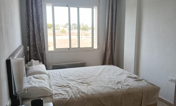Reventa - Apartamento / Dúplex - Los Montesinos - Urbanizacion montesol