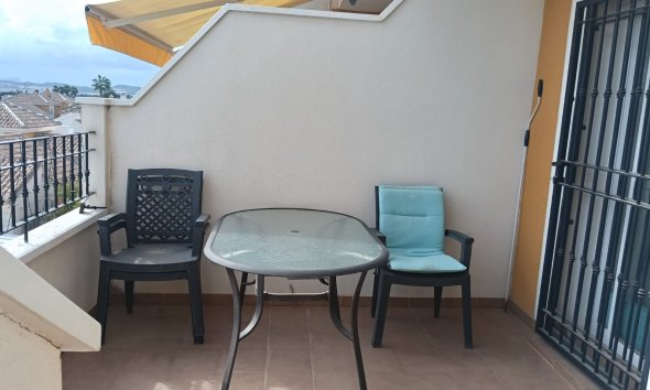 Reventa - Apartamento / Dúplex - Los Montesinos - Urbanizacion montesol