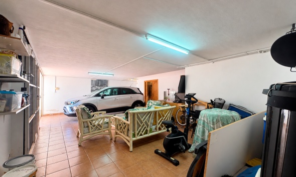 Resale - Villa / House - Torrevieja - La Mata