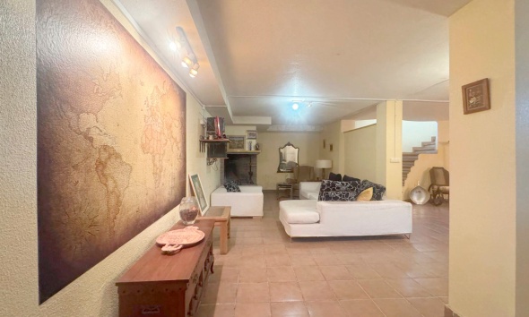 Resale - Villa / House - Torrevieja - La Mata