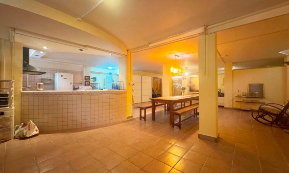 Resale - Villa / House - Torrevieja - La Mata