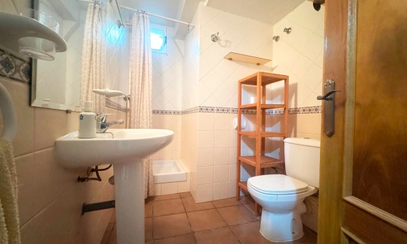 Resale - Villa / House - Torrevieja - La Mata