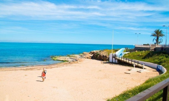 Resale - Apartment / Duplex - Torrevieja - Cabo Cervera