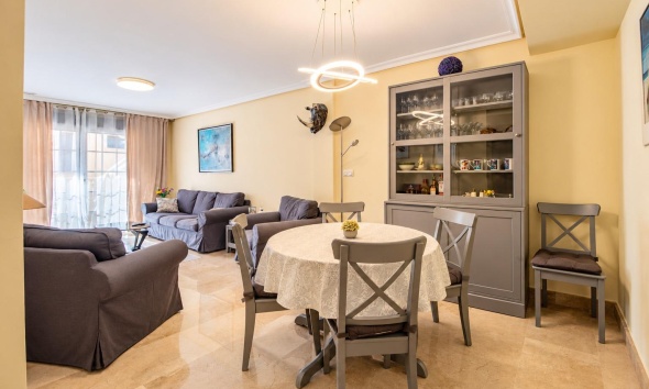 Resale - Apartment / Duplex - Torrevieja