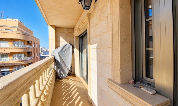 Resale - Apartment / Duplex - Torrevieja