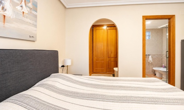 Resale - Apartment / Duplex - Torrevieja