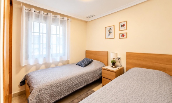Resale - Apartment / Duplex - Torrevieja