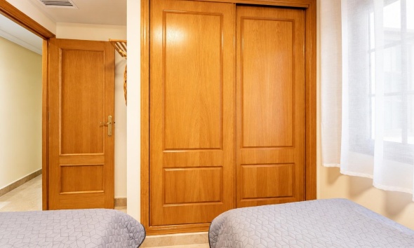 Resale - Apartment / Duplex - Torrevieja