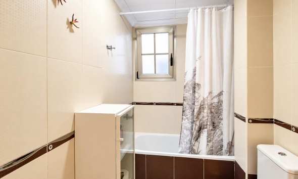 Resale - Apartment / Duplex - Torrevieja