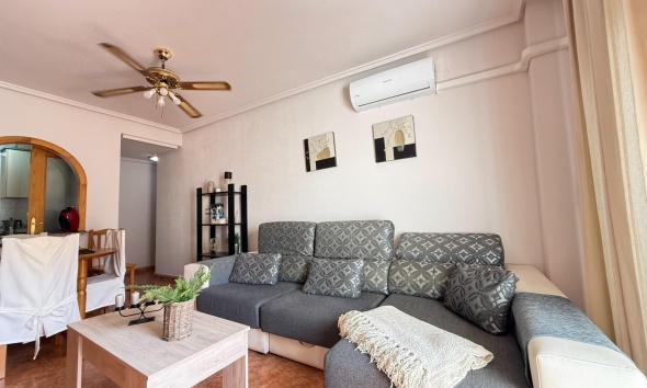 Resale - Apartment / Duplex - Torrevieja - Estacion de autobuses