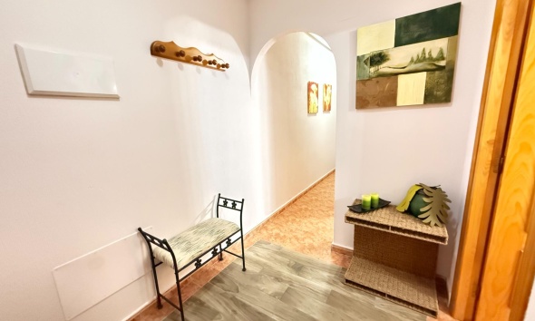 Resale - Apartment / Duplex - Torrevieja - Estacion de autobuses