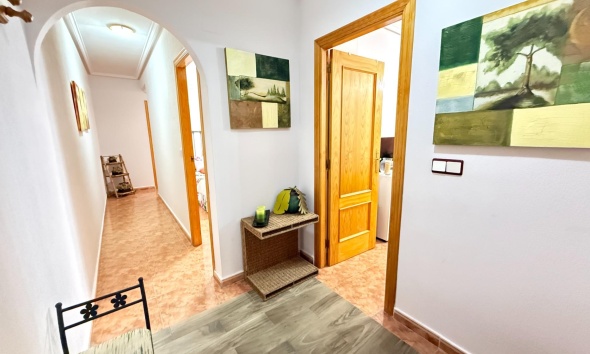 Resale - Apartment / Duplex - Torrevieja - Estacion de autobuses