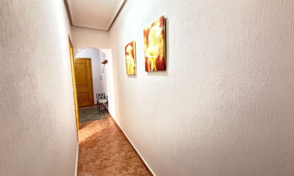 Resale - Apartment / Duplex - Torrevieja - Estacion de autobuses