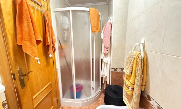 Resale - Apartment / Duplex - Torrevieja - Estacion de autobuses