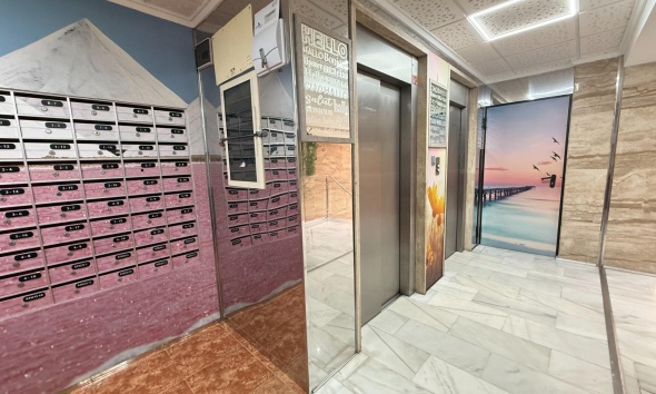 Resale - Apartment / Duplex - Torrevieja - Estacion de autobuses