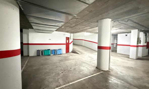 Resale - Apartment / Duplex - Torrevieja - Estacion de autobuses