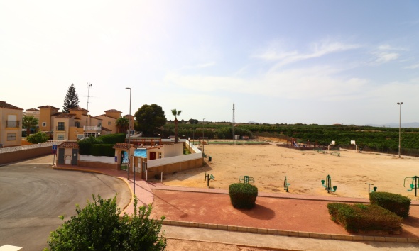 Resale - Villa / House - Algorfa - Montebello