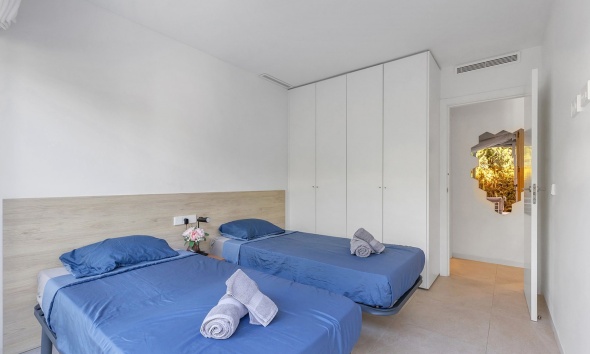 Resale - Apartment / Duplex - Torrevieja - Los Balcones
