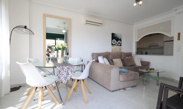Reventa - Apartamento / Dúplex - Orihuela Costa - Villamartín