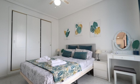 Reventa - Apartamento / Dúplex - Orihuela Costa - Villamartín