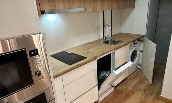 Resale - Apartment / Duplex - Orihuela Costa