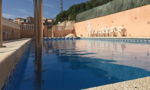 Resale - Apartment / Duplex - Orihuela Costa