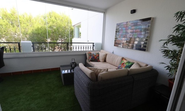 Reventa - Apartamento / Dúplex - Orihuela Costa - Villamartín
