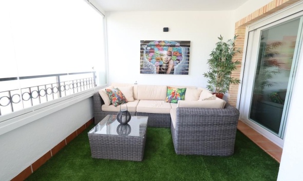 Reventa - Apartamento / Dúplex - Orihuela Costa - Villamartín