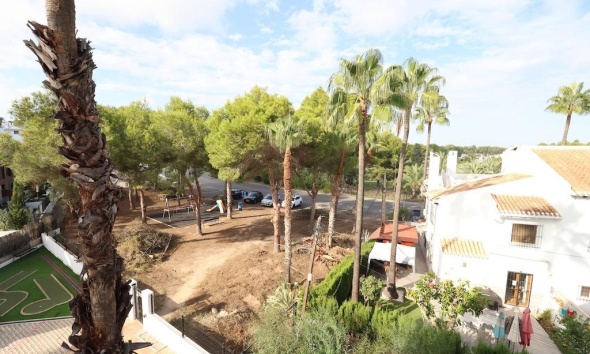 Reventa - Apartamento / Dúplex - Orihuela Costa - Villamartín