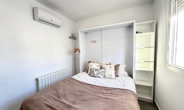 Resale - Villa / House - Orihuela Costa - Villamartín