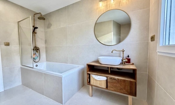 Resale - Villa / House - Orihuela Costa - Villamartín