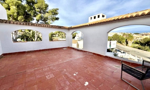 Resale - Villa / House - Orihuela Costa - Villamartín