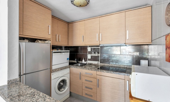 Resale - Apartment / Duplex - Torrevieja - Rocio del Mar