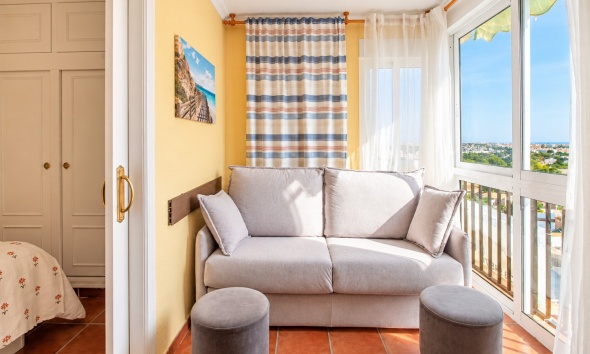 Resale - Apartment / Duplex - Orihuela Costa - Campoamor