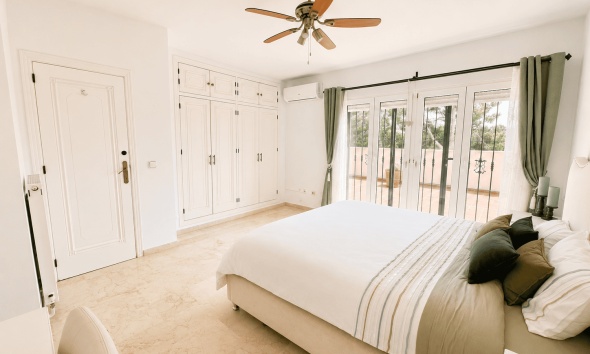 Reventa - Villa / Casa - Orihuela Costa